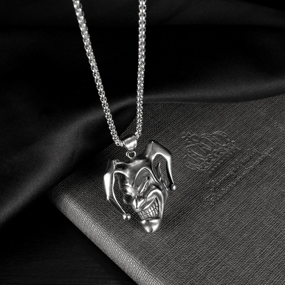men clown Joker Jester necklace - Picture 3 of 4